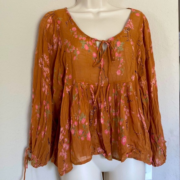 Urban Outfitters Tops - Urban Outfitters Burnt Orange Floral top